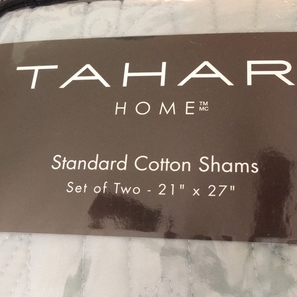 Tahari Home standard pillow shams. New in package - Picture 4 of 4